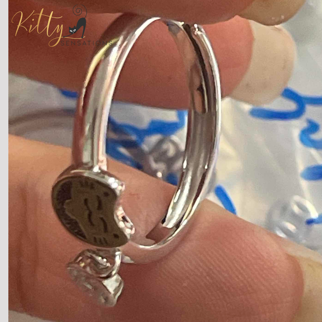 Smiley Cat Ring with Hanging Charm in Solid 925 Sterling Silver - Rhodium-Plated - Adjustable