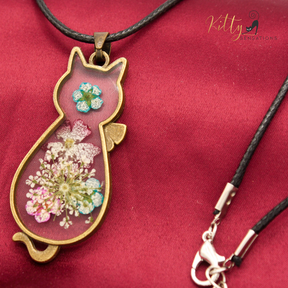 Pressed Flower Cat Necklace in Acrylic and Real Flowers