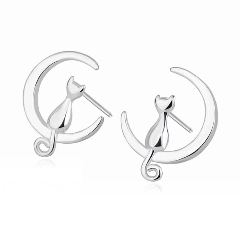cat moon earrings sterling silver white background 21939147-light-yellow-gold-color