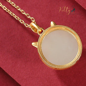 www.KittySensations.com Natural Jade Cat Necklace in Solid 925 Sterling Silver (Gold Plated) ($101.95): https://www.kittysensations.com/products/natural-jade-cat-bracelet-in-solid-925-sterling-silver-gold-plated