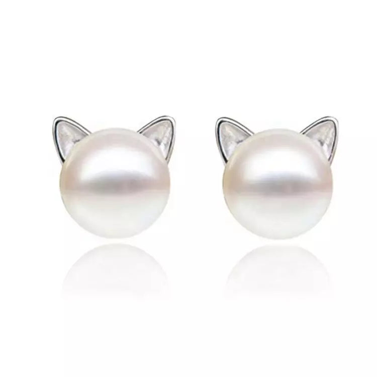Freshwater Pearl Cat Earrings in Solid 925 Sterling Silver