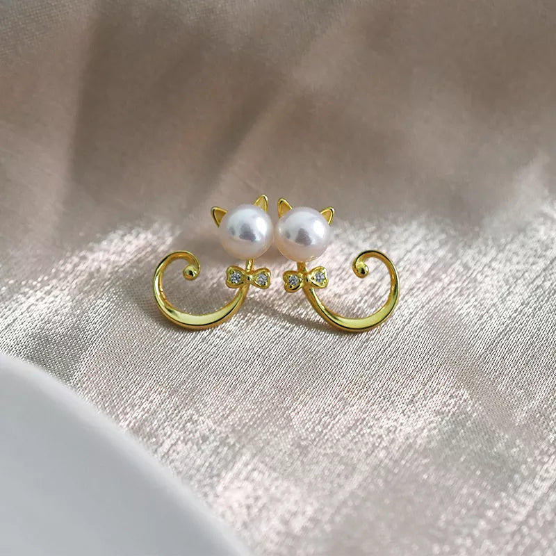 Pearl Zircon Cat Earrings in Solid 925 Sterling Silver and Gold Plating