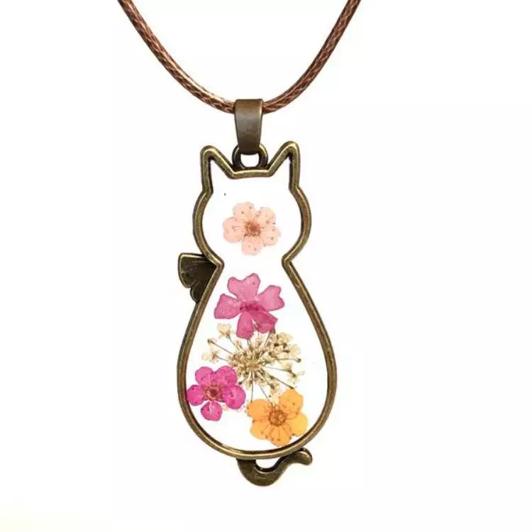 Pressed Flower Cat Necklace in Acrylic and Real Flowers