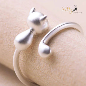 Sleeping Cat Ring in Solid 925 Sterling Silver - Adjustable